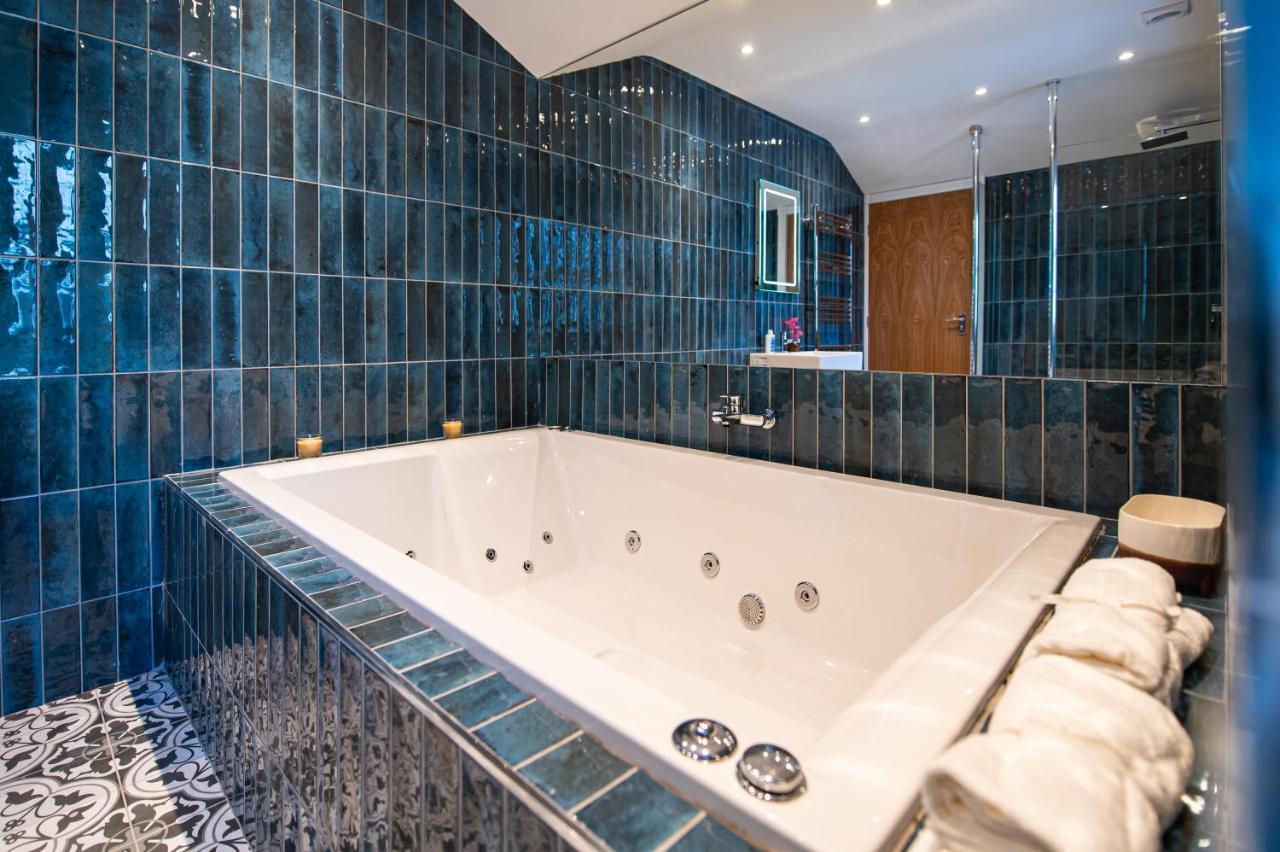The Nest - Luxury 16 Person Apt W Jacuzzi & Parking Blackpool Dış mekan fotoğraf